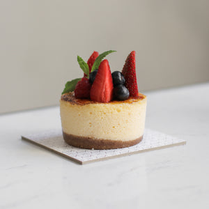 Creme Brulee Cheesecake Mono Box - Plain Desserts